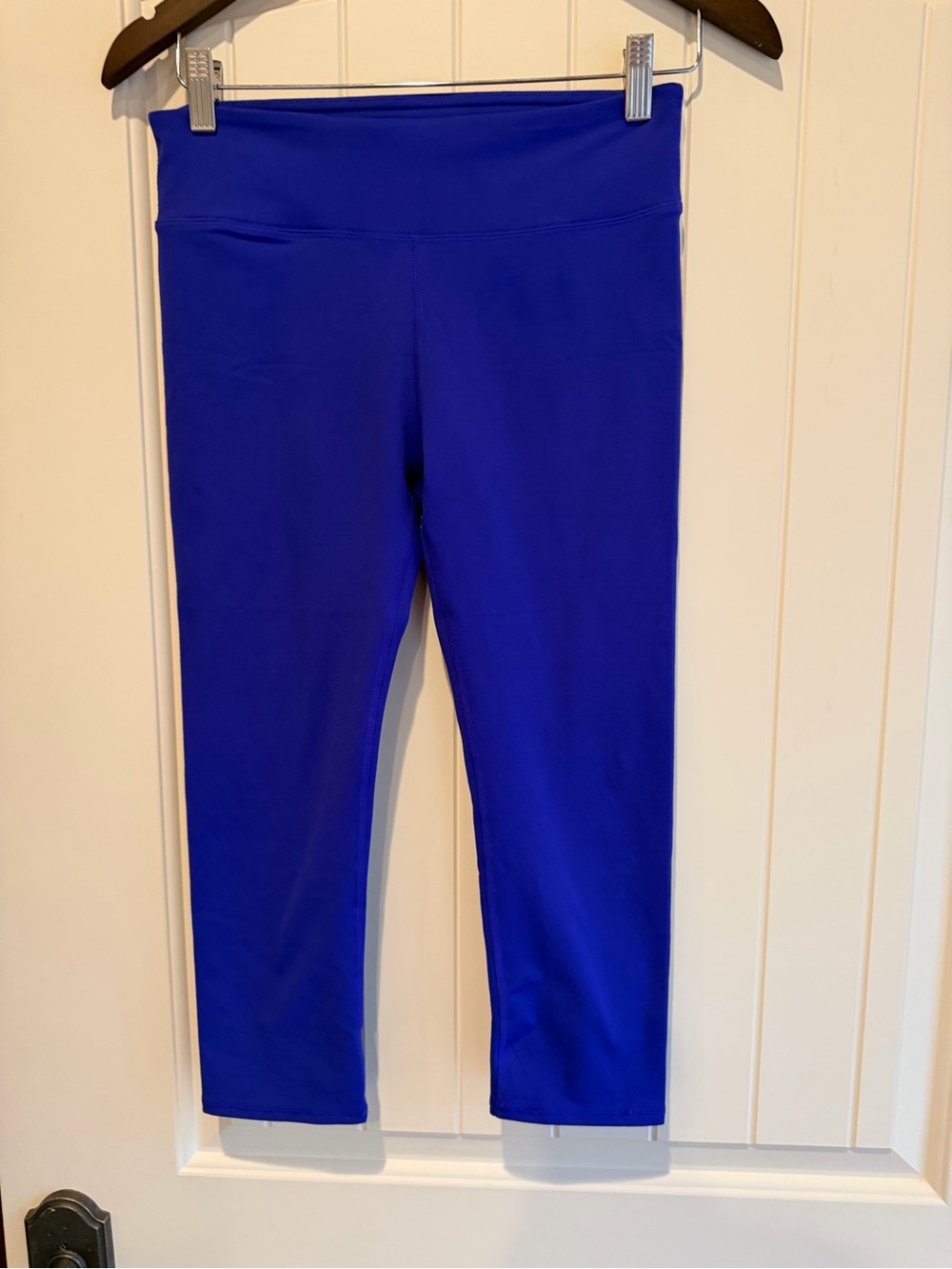 Fabletics Women's Capri Leggings in Cobalt - Picture 2 of 8